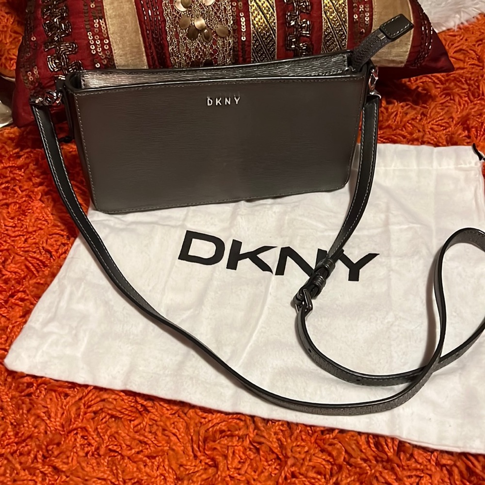 DKNY crossbody antique silver with dusk bag never used